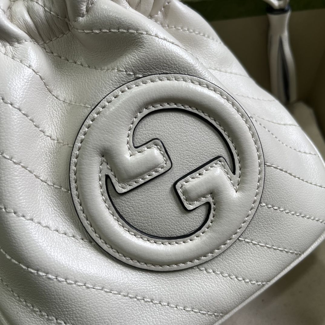 Gucci Blondie Mini Bucket Bag White Leather