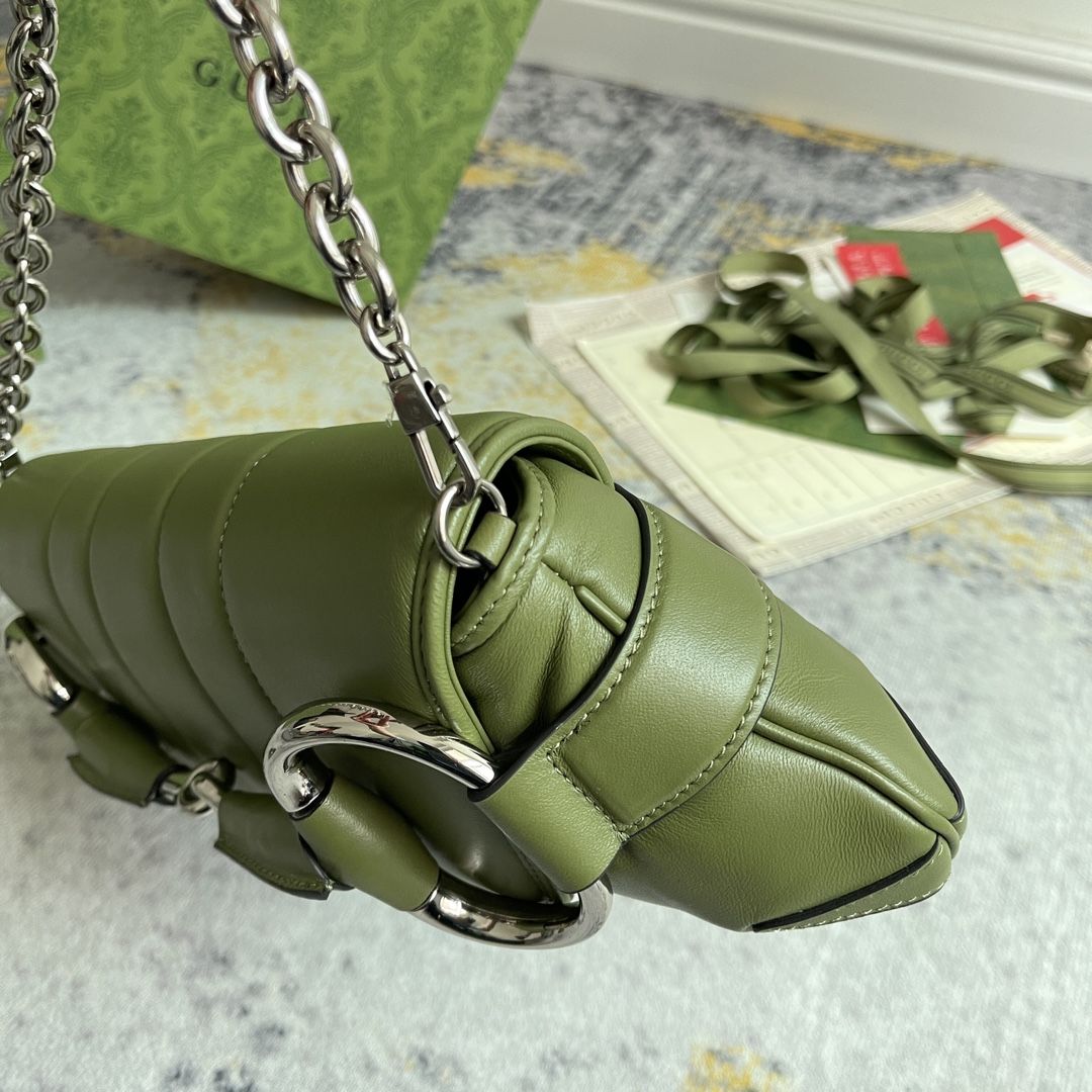 Gucci Horsebit Chain Medium Shoulder Bag Green Leather