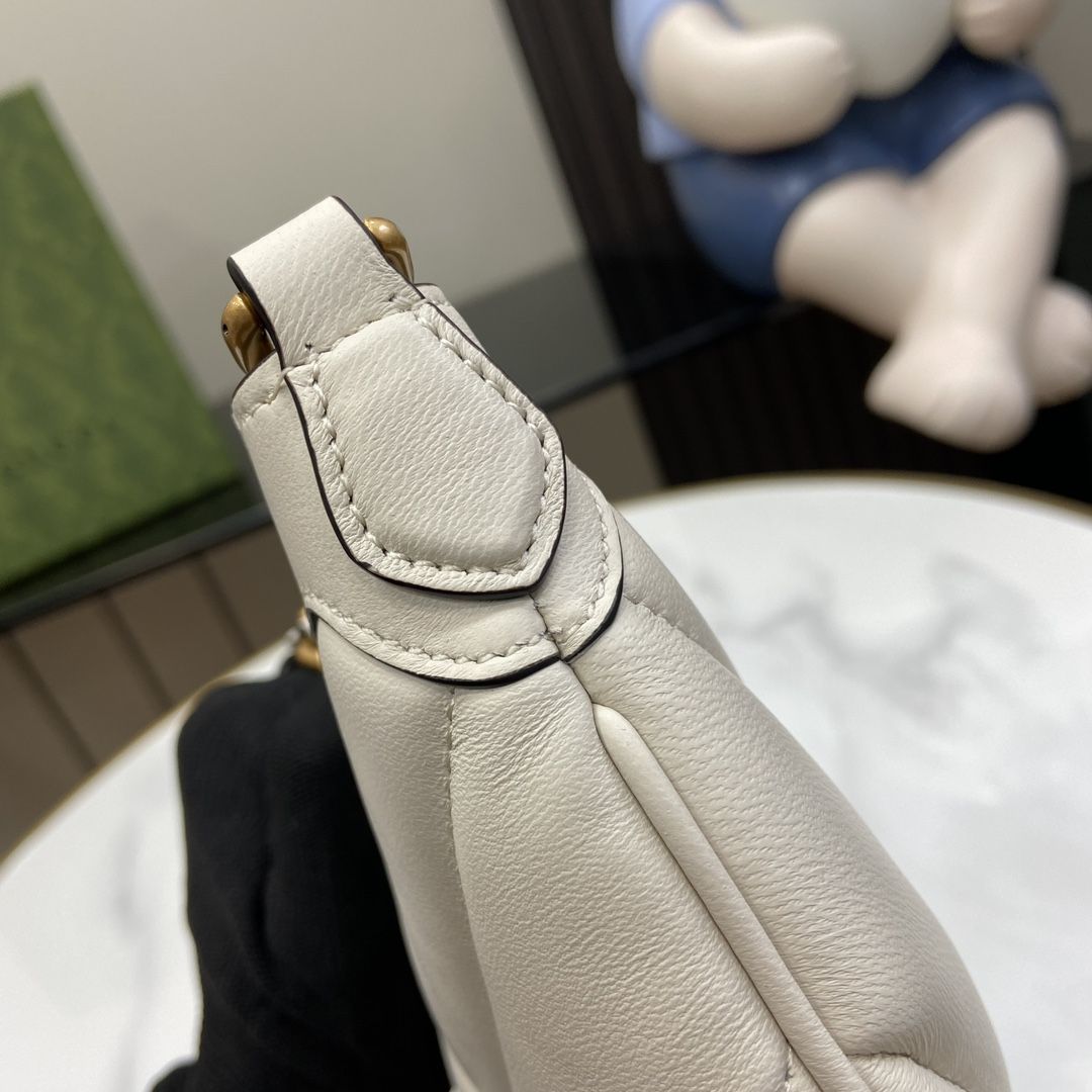 Gucci Gg Marmont Small Shoulder Bag White Leather