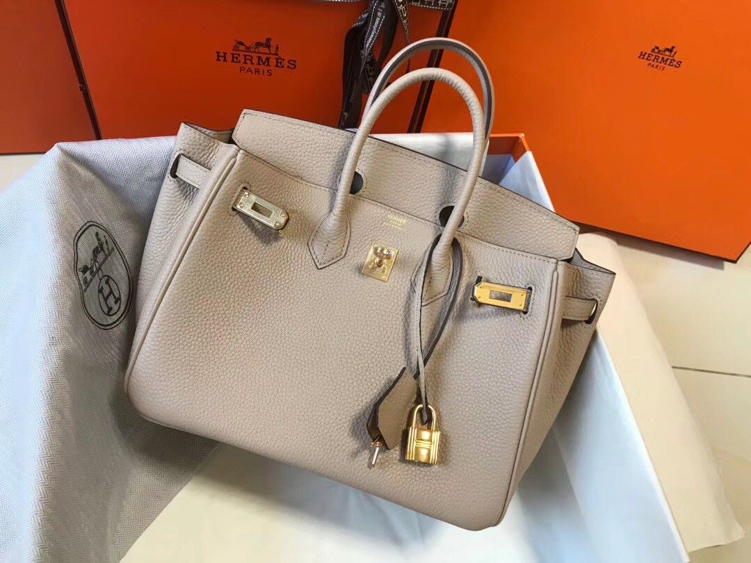 Hermes Birkin 25 Bag In Beige Clemence Leather with GHW