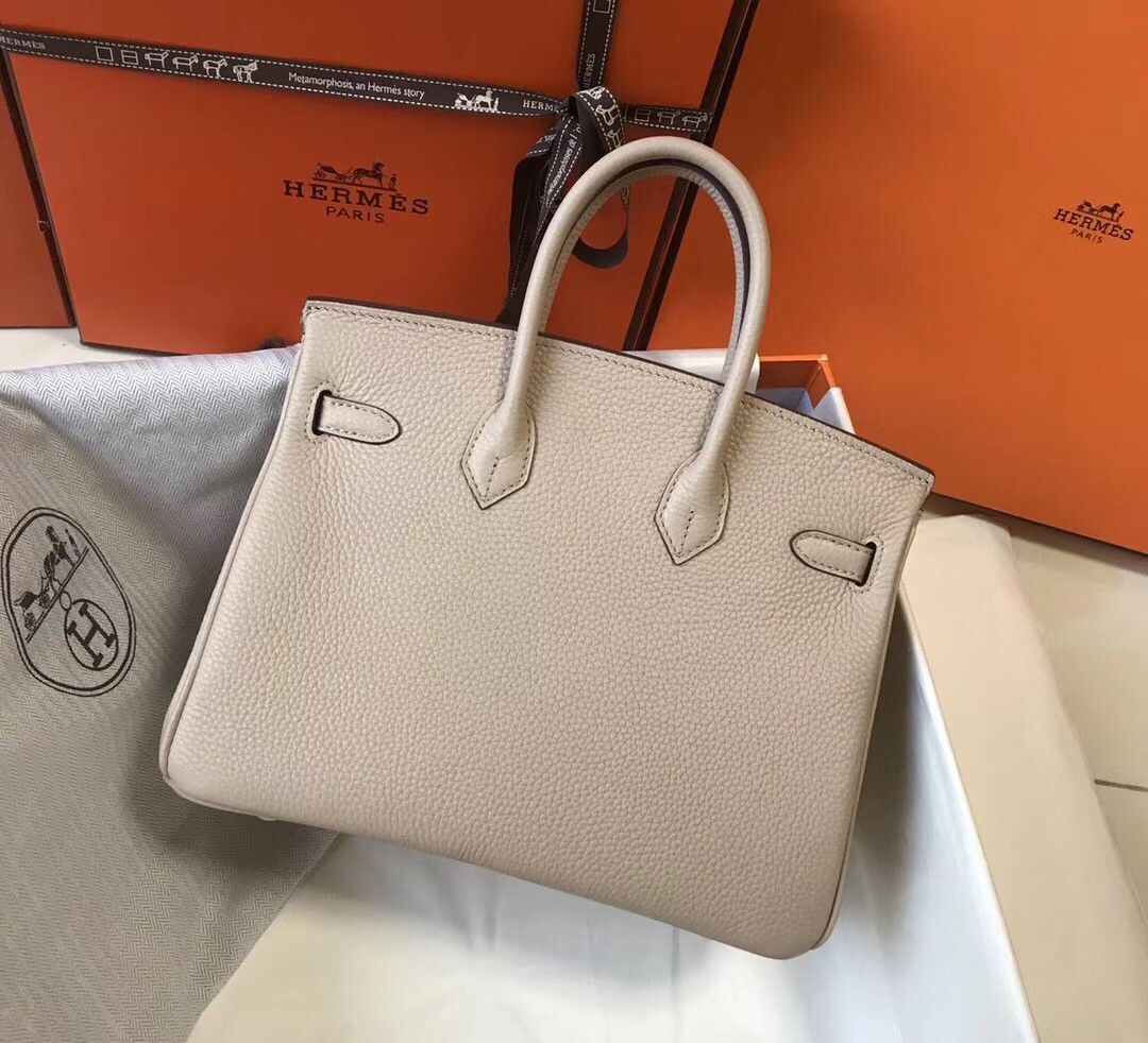 Hermes Birkin 25 Bag In Beige Clemence Leather with GHW