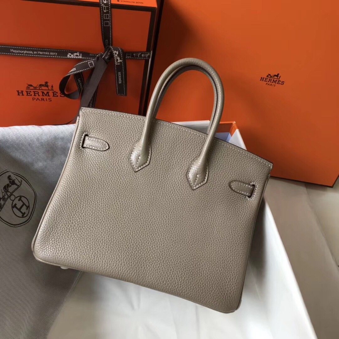 Hermes Birkin 25 Bag In Tourterelle Clemence Leather with GHW