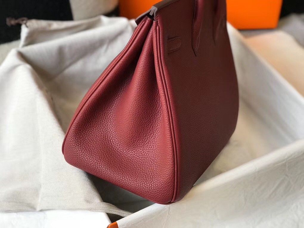 Hermes Birkin 35 Bag in Ruby Clemence Leather with GHW