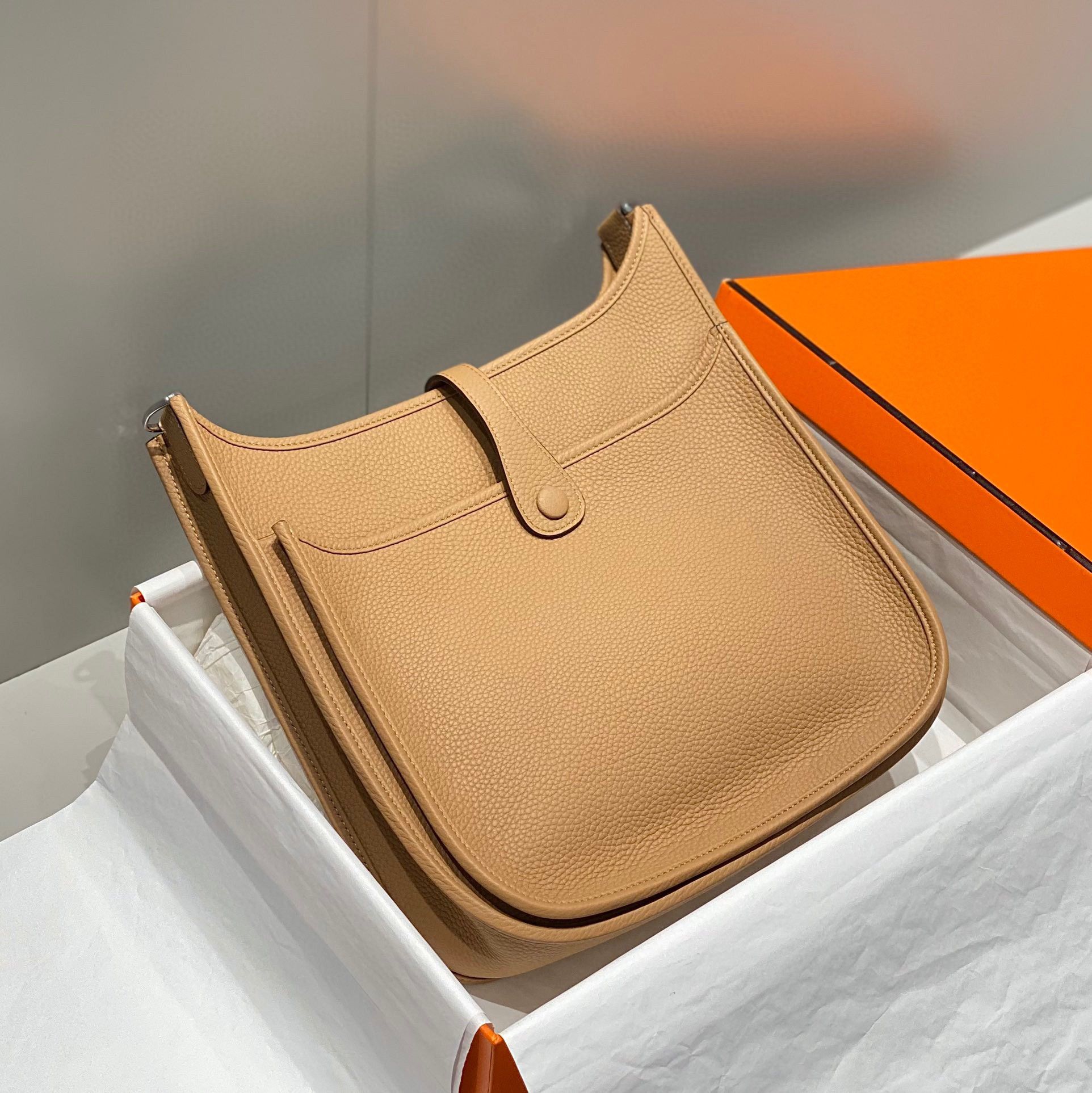 Hermes Evelyne III 29 Bag in Chai Clemence Leather