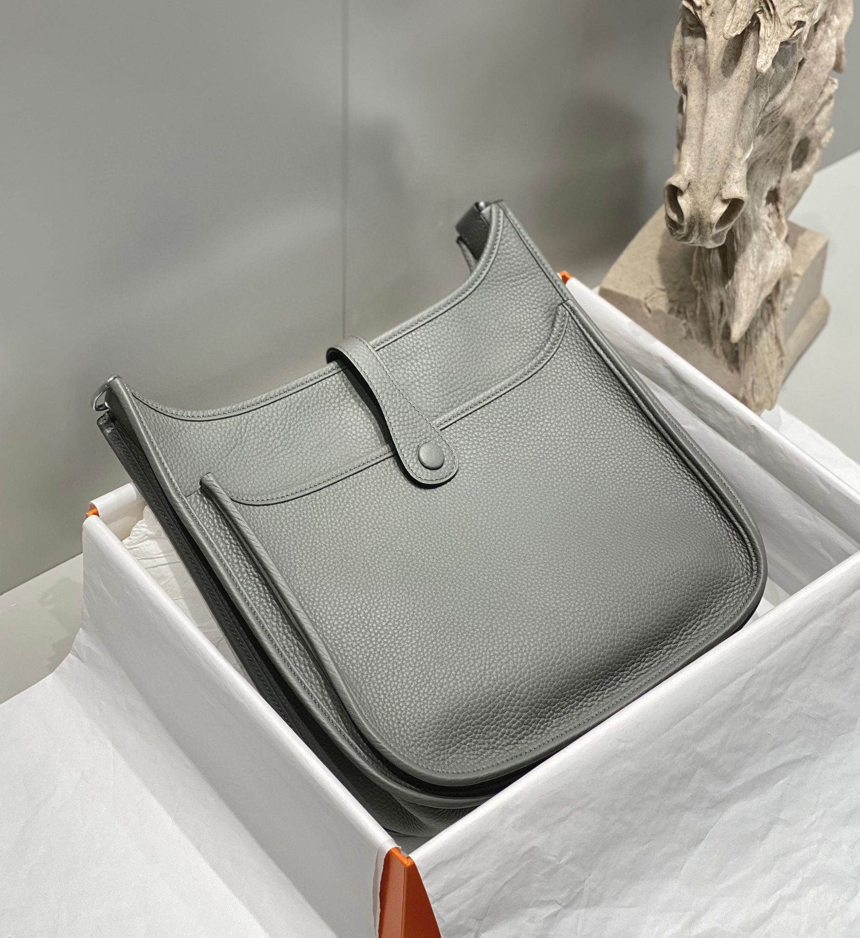 Hermes Evelyne III 29 Bag in Gris Meyer Clemence Leather