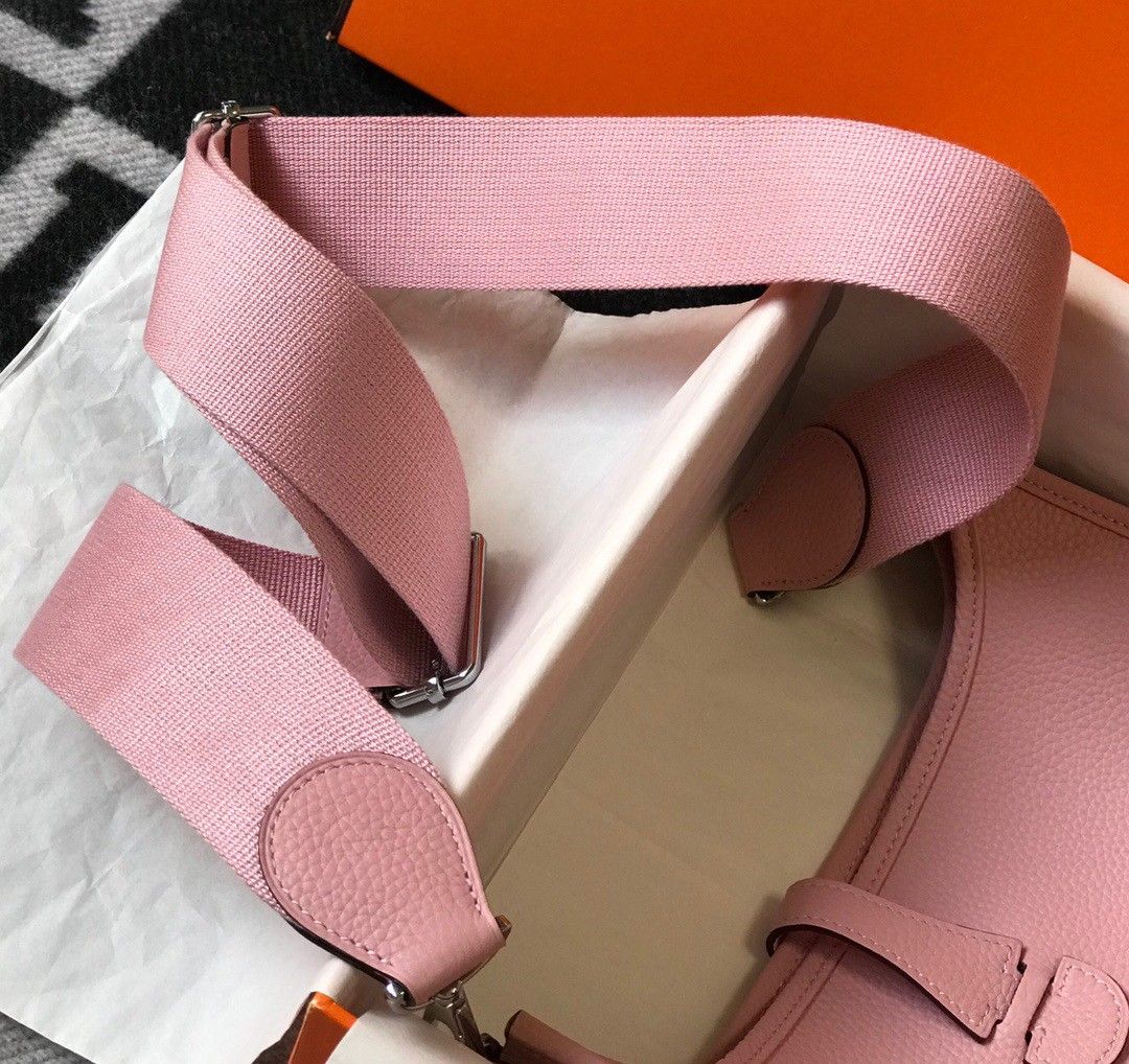 Hermes Evelyne III 29 Bag In Pink Clemence Leather