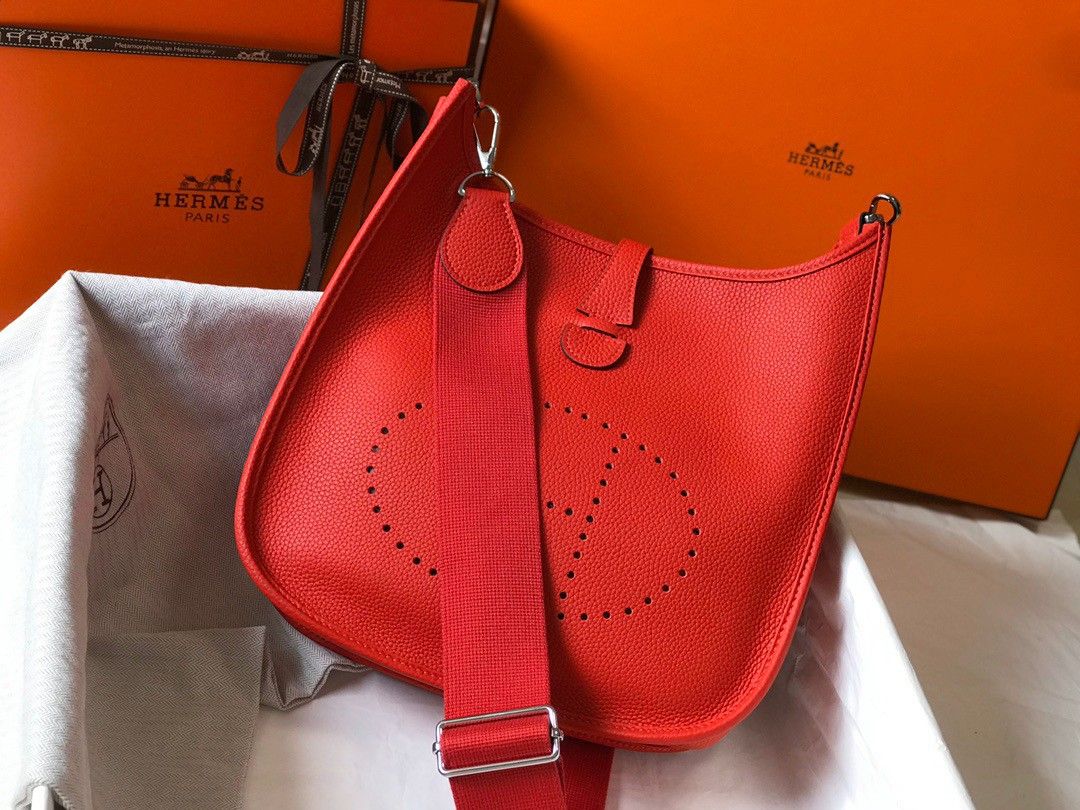 Hermes Evelyne III 29 Bag In Red Clemence Leather