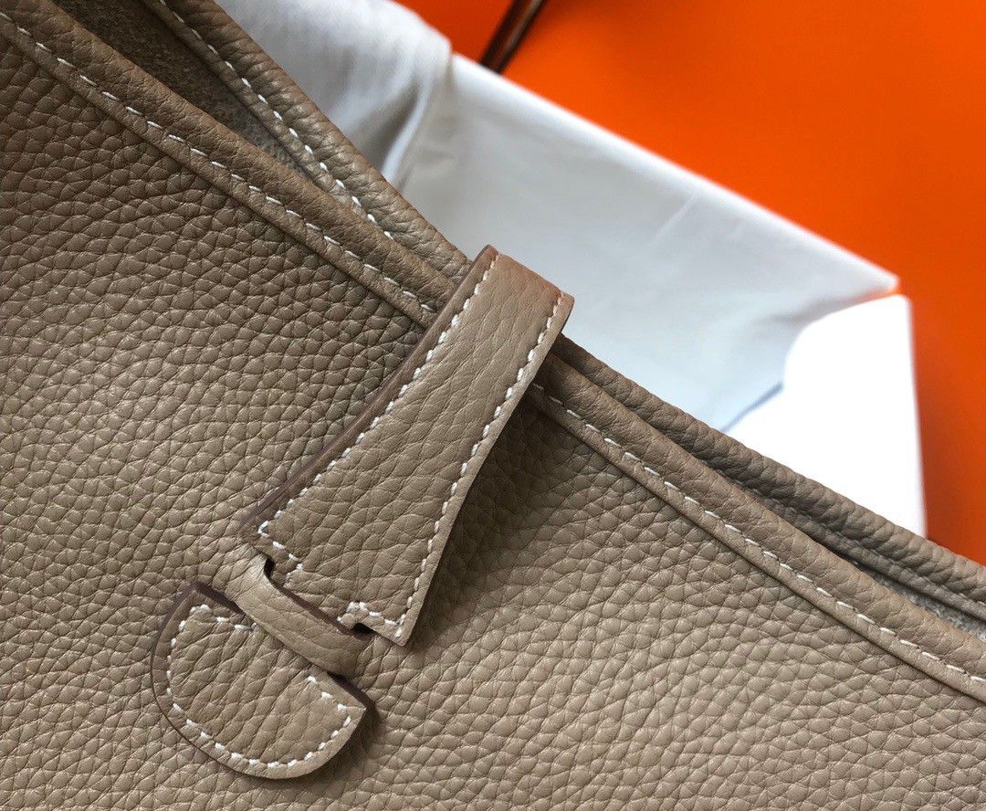 Hermes Evelyne III 29 Bag In Tourterelle Clemence Leather