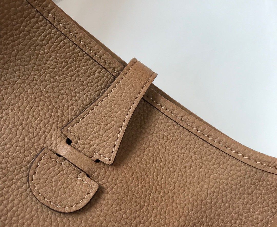 Hermes Evelyne III 29 Bag In Trench Clemence Leather