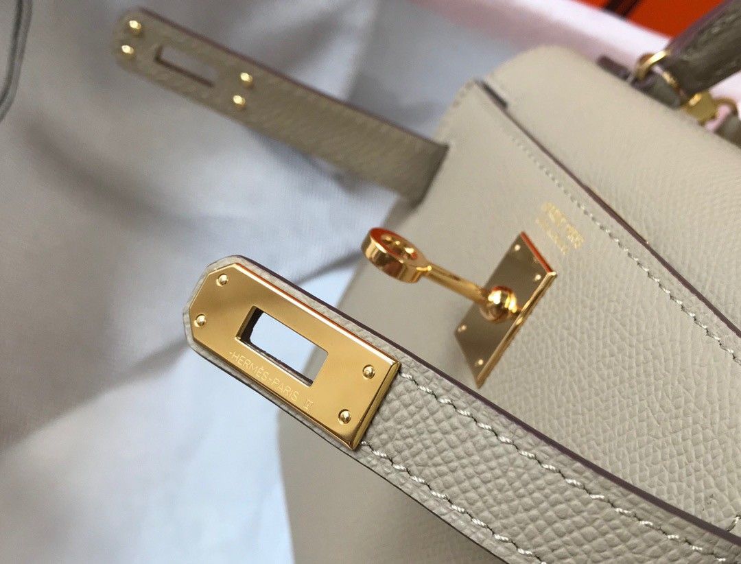 Hermes Kelly Mini II Sellier Bag In Tourterelle Epsom Leather GHW