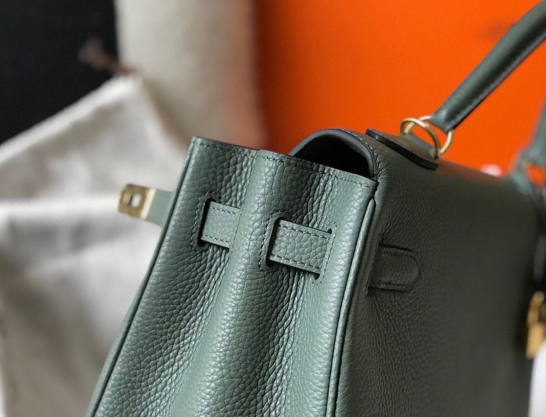 Hermes Kelly 25cm Retourne Bag in Vert Amande Clemence Leather GHW