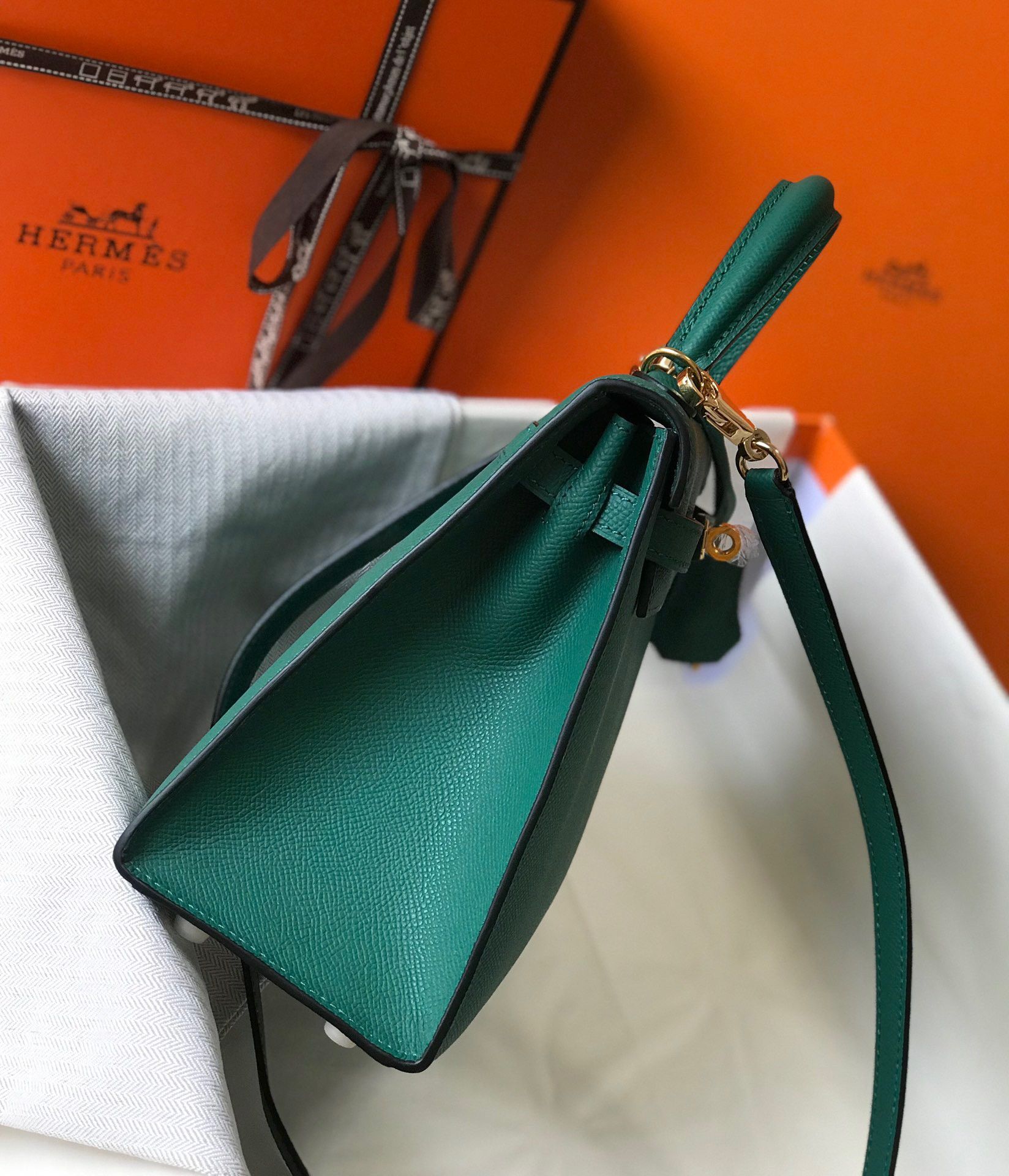 Hermes Kelly 25cm Sellier Bag in Malachite Epsom Calfskin GHW