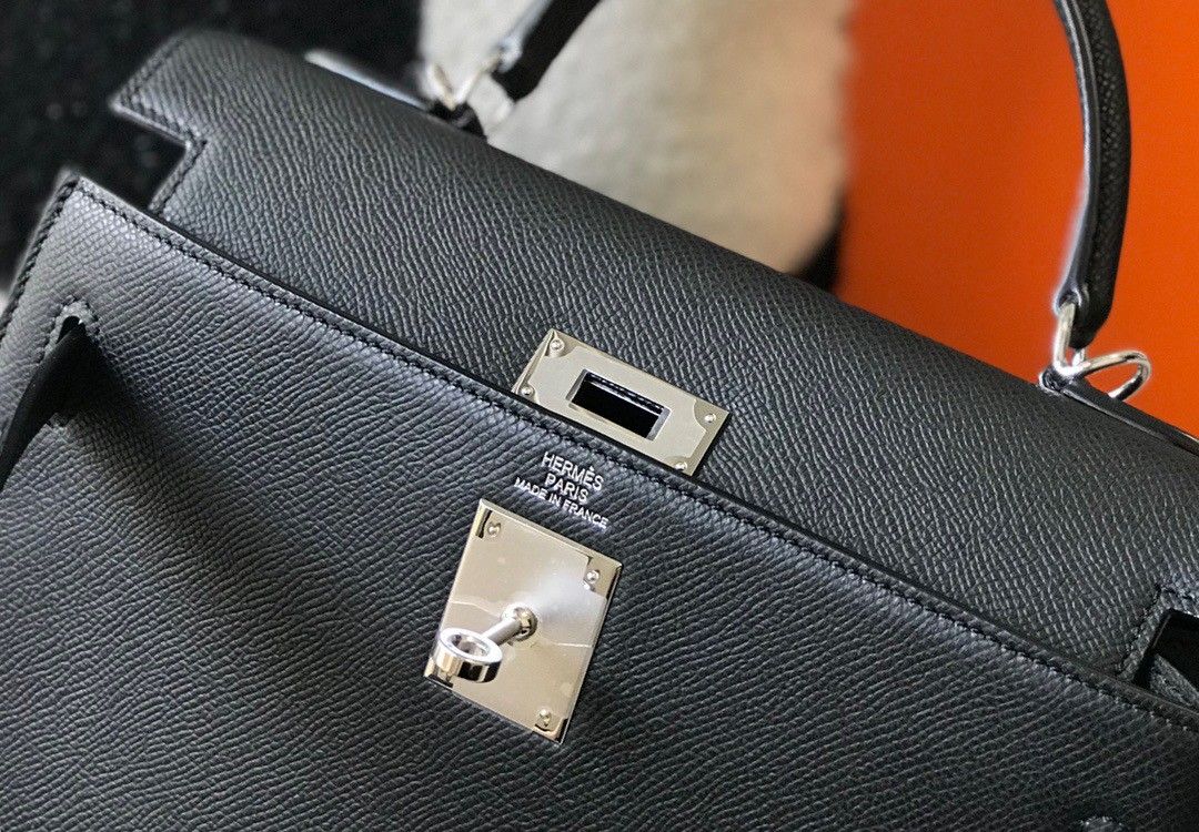 Hermes Kelly 25cm Sellier Bag in Black Epsom Calfskin