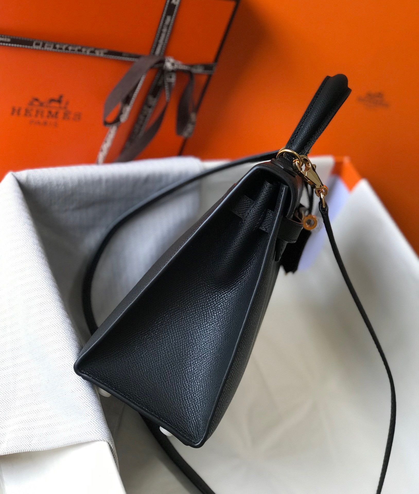 Hermes Kelly 25cm Sellier Bag in Black Epsom Calfskin