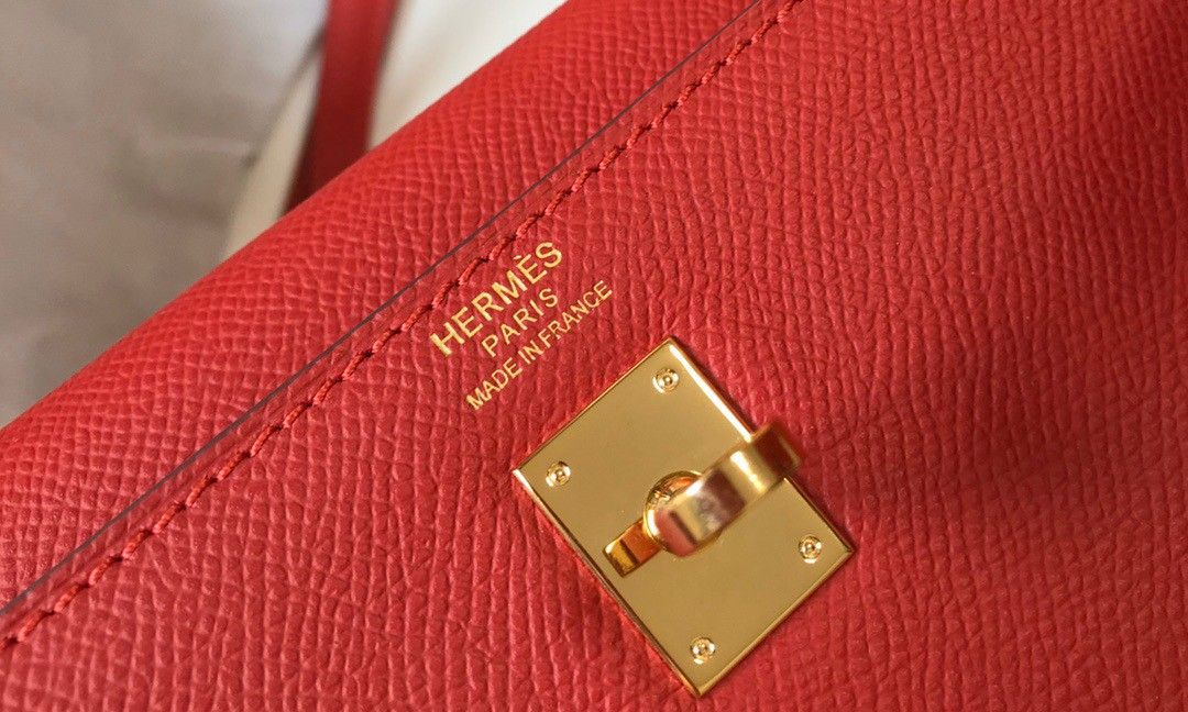 Hermes Kelly 25cm Sellier Bag in Red Epsom Calfskin GHW