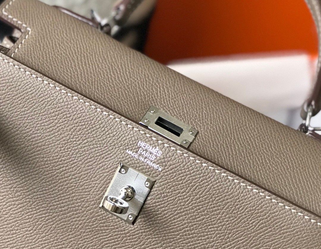 Hermes Kelly 25cm Sellier Bag in Taupe Epsom Calfskin