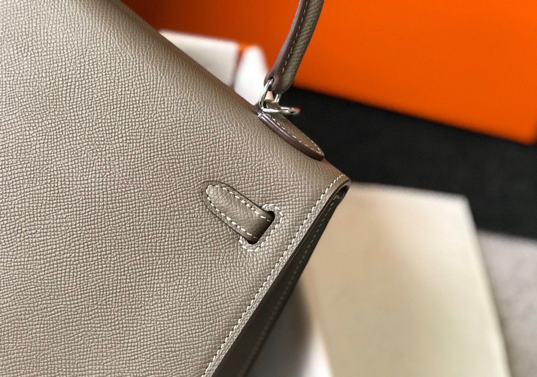 Hermes Kelly 25cm Sellier Bag in Taupe Epsom Calfskin