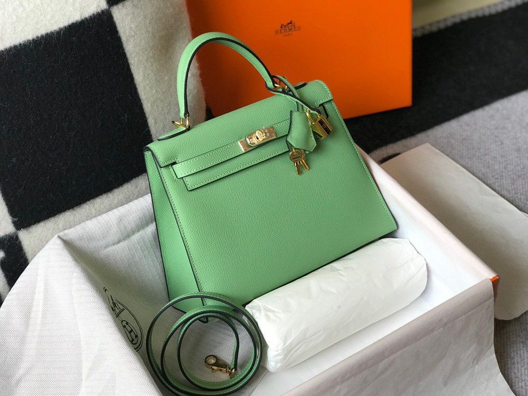 Hermes Kelly 25cm Sellier Bag in Vert Criquet Epsom Calfskin GHW