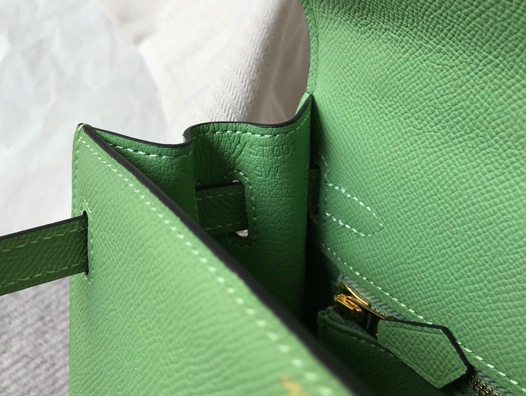 Hermes Kelly 25cm Sellier Bag in Vert Criquet Epsom Calfskin GHW