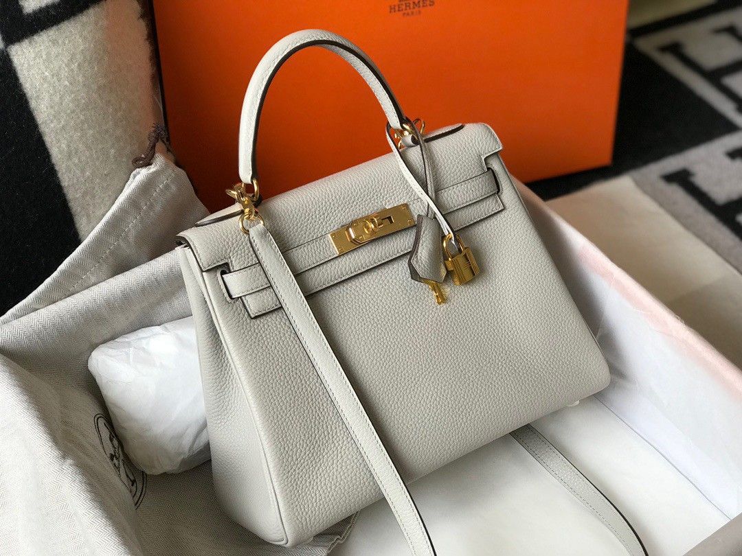 Hermes Kelly 28cm Retourne Bag in Pearl Grey Clemence Leather GHW