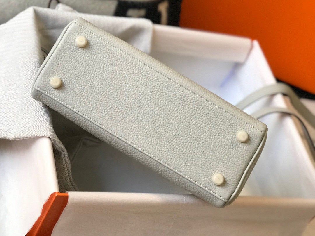 Hermes Kelly 28cm Retourne Bag in Pearl Grey Clemence Leather GHW