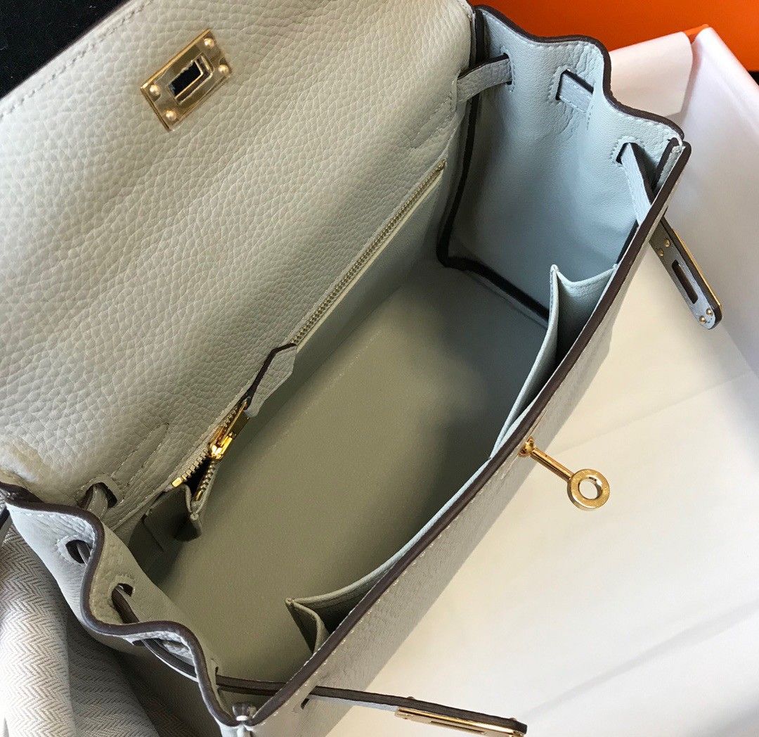 Hermes Kelly 28cm Retourne Bag in Pearl Grey Clemence Leather GHW