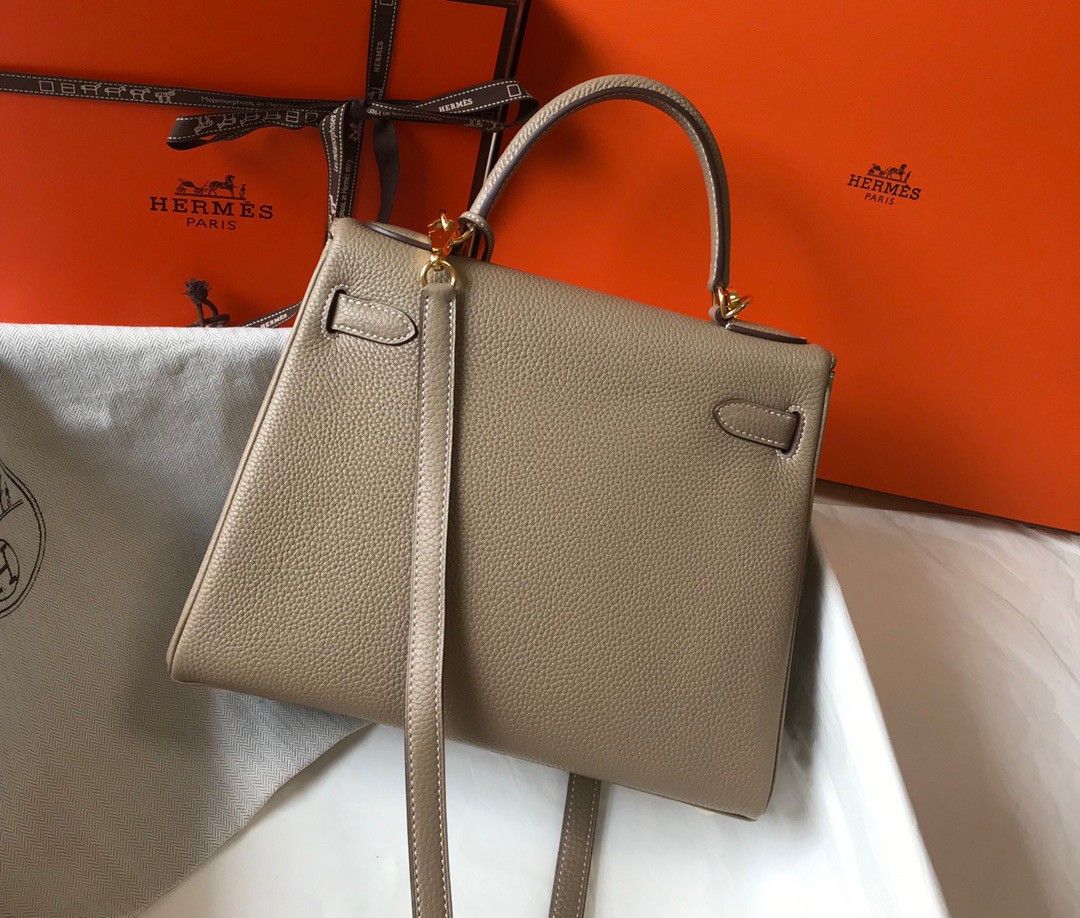 Hermes Kelly 28cm Retourne Bag in Gris Tourterelle Clemence Leather GHW