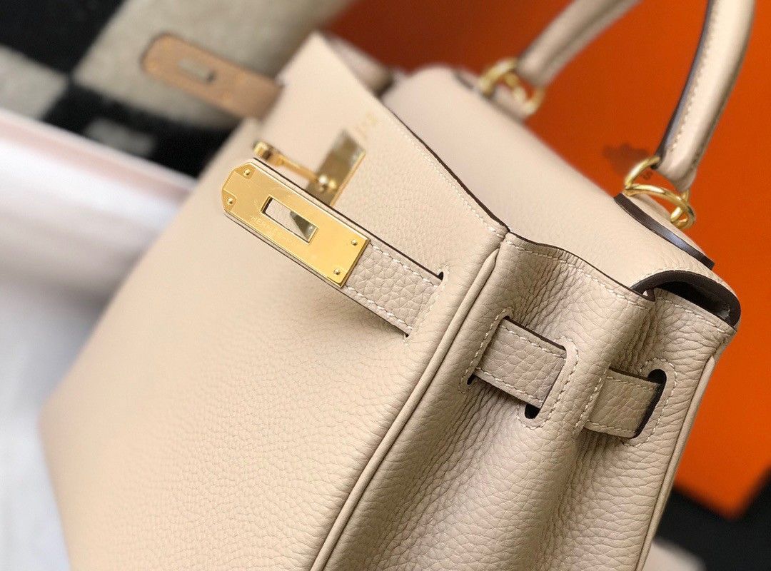 Hermes Kelly 28cm Retourne Bag in Trench Clemence Leather GHW