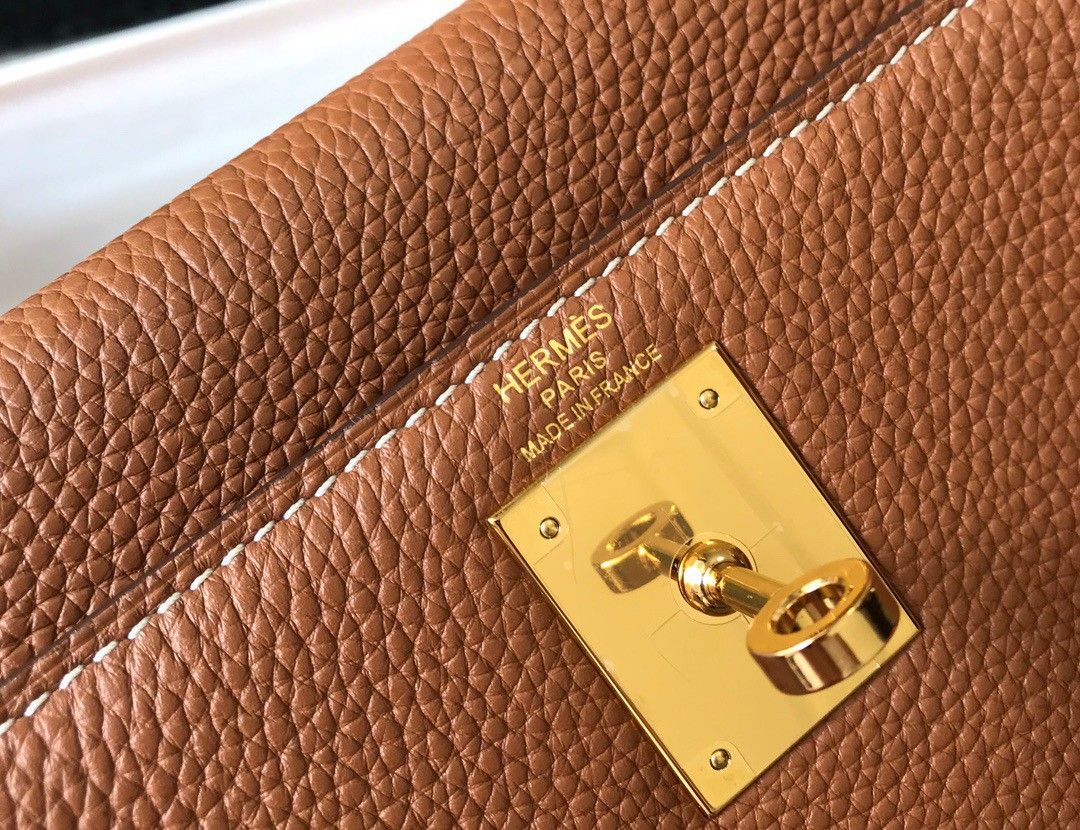 Hermes Kelly 32cm Retourne Bag in Gold Clemence Leather GHW