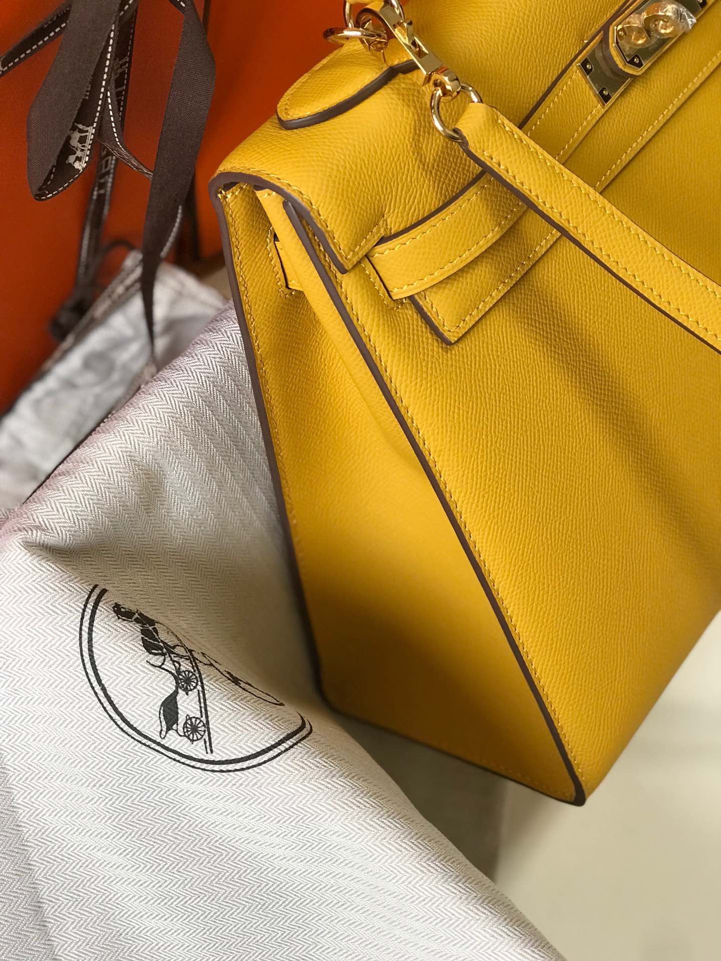 Hermes Kelly 32cm Sellier Bag in Yellow Epsom Calfskin GHW