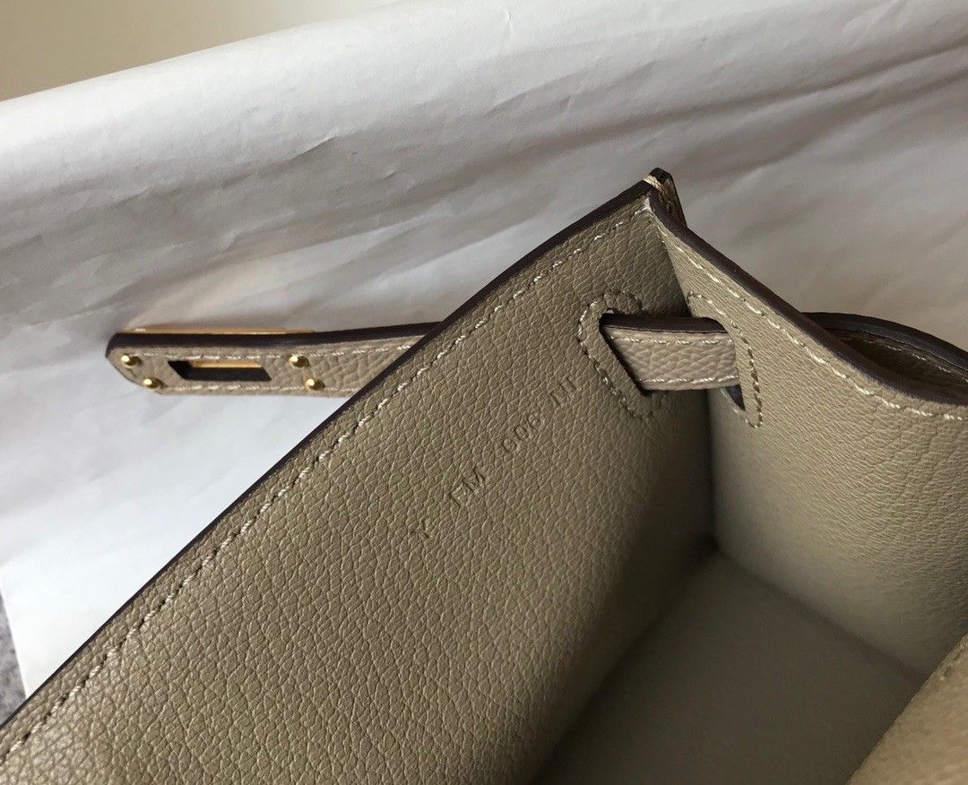 Hermes Kelly Pochette Clutch Bag In Gris Tourterelle Epsom Leather