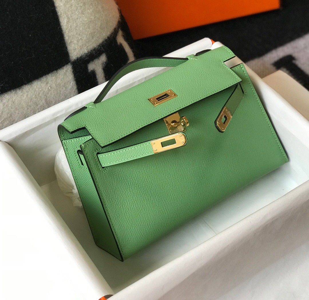 Hermes Kelly Pochette Clutch Bag In Vert Criquet Epsom Leather