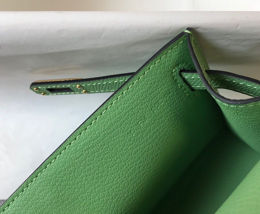 Hermes Kelly Pochette Clutch Bag In Vert Criquet Epsom Leather