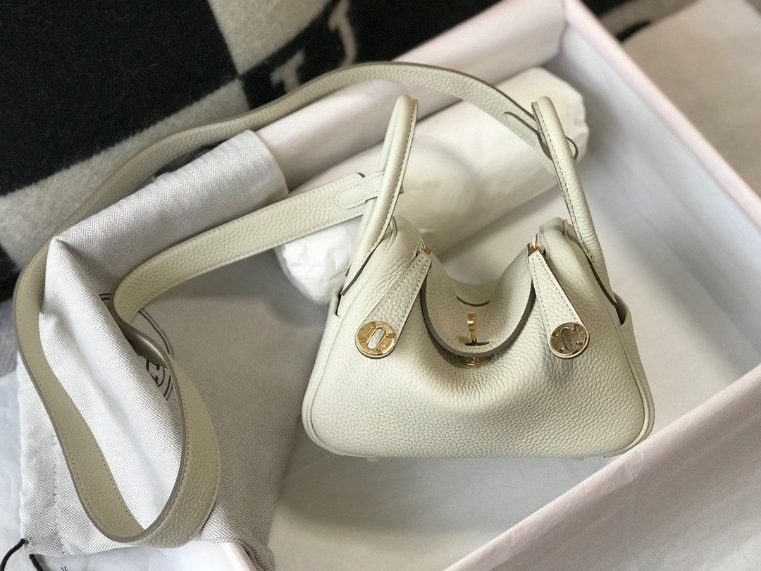 Hermes Lindy Mini Bag In Craie Clemence Leather GHW