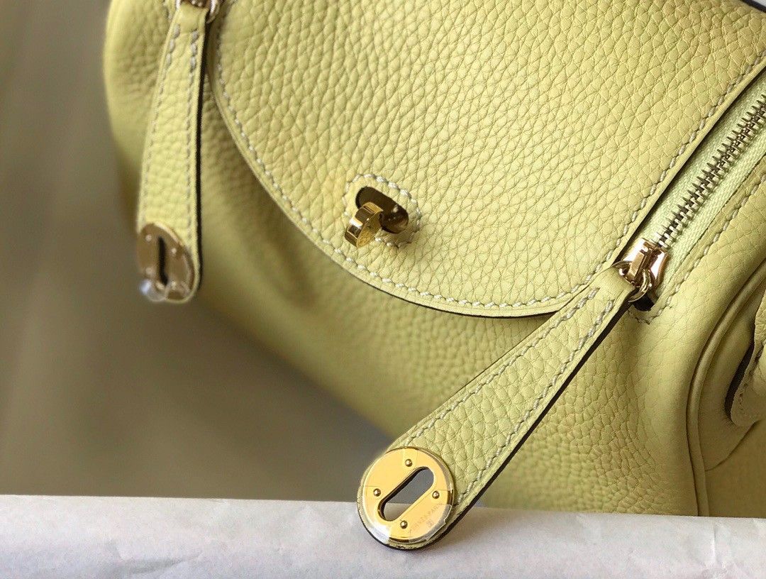 Hermes Lindy Mini Bag In Jaune Poussin Clemence Leather GHW