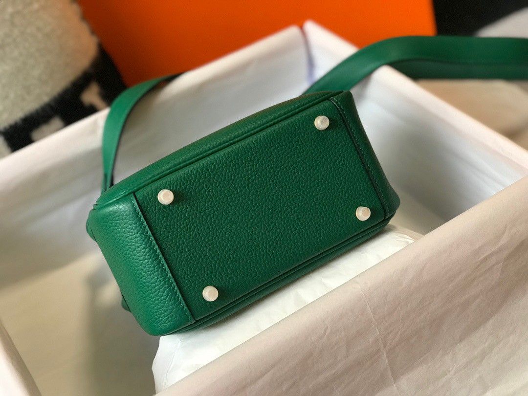 Hermes Lindy Mini Bag In Malachite Clemence Leather GHW