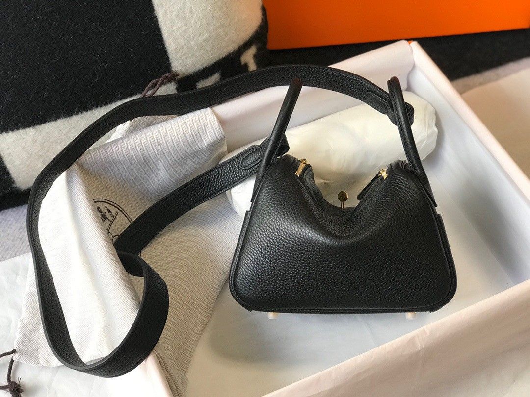 Hermes Lindy Mini Bag In Black Clemence Leather GHW