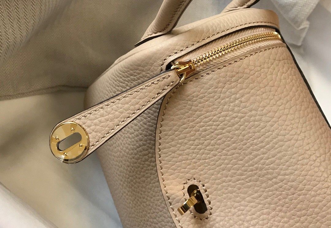 Hermes Lindy Mini Bag In Trench Clemence Leather GHW