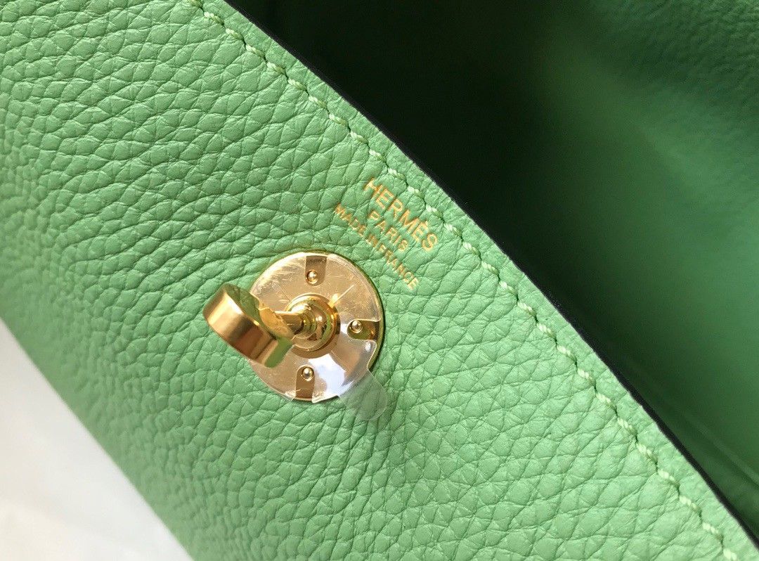 Hermes Lindy Mini Bag In Vert Criquet Clemence Leather GHW