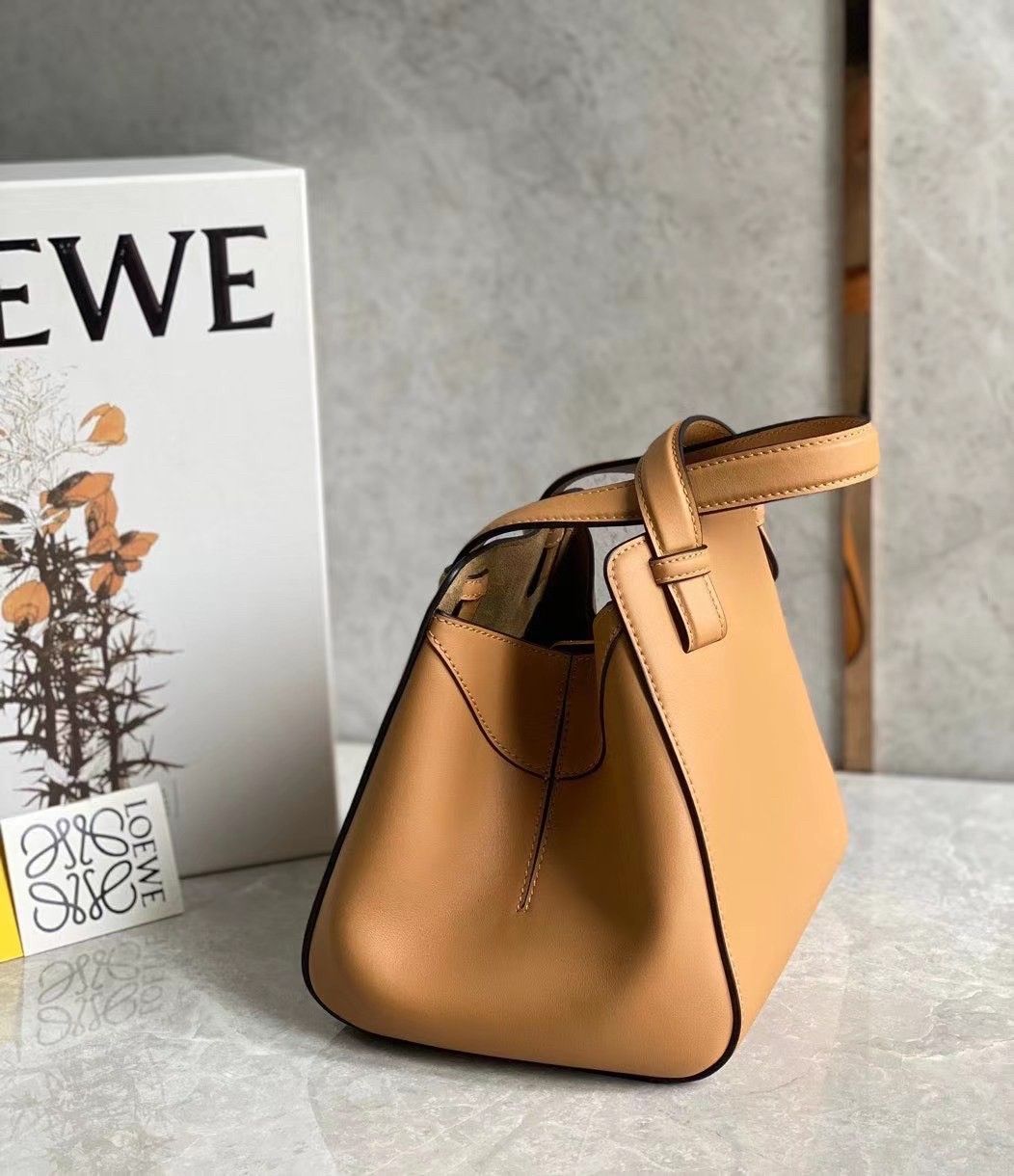 Loewe Hammock Nugget Bag In Brown Calfskin