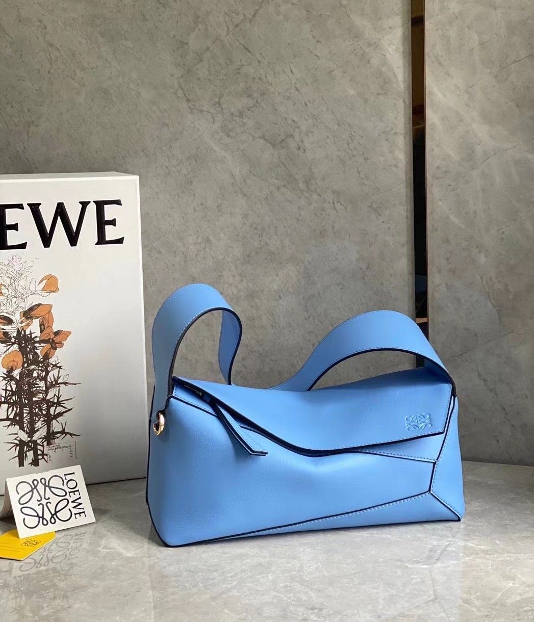 Loewe Puzzle Hobo Bag In Blue Nappa Calfskin