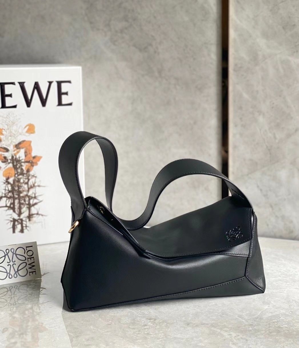 Loewe Puzzle Hobo Bag In Black Nappa Calfskin