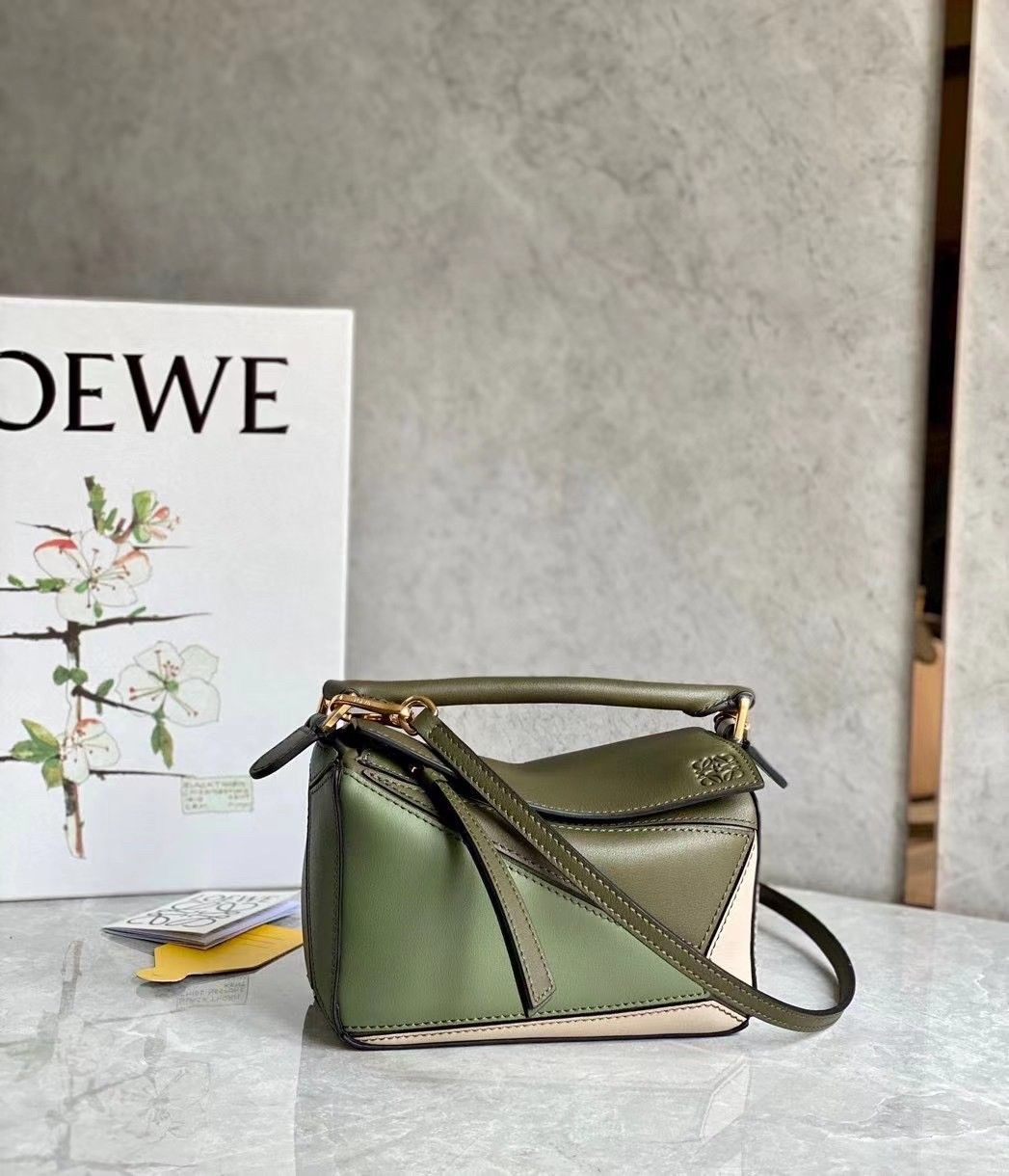 Loewe Puzzle Mini Bag In Green-Oat Calfskin