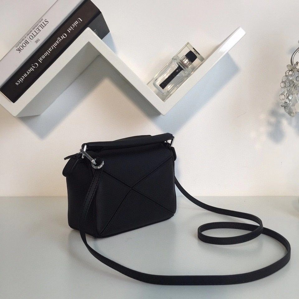 Loewe Puzzle Mini Bag In Black Calfskin