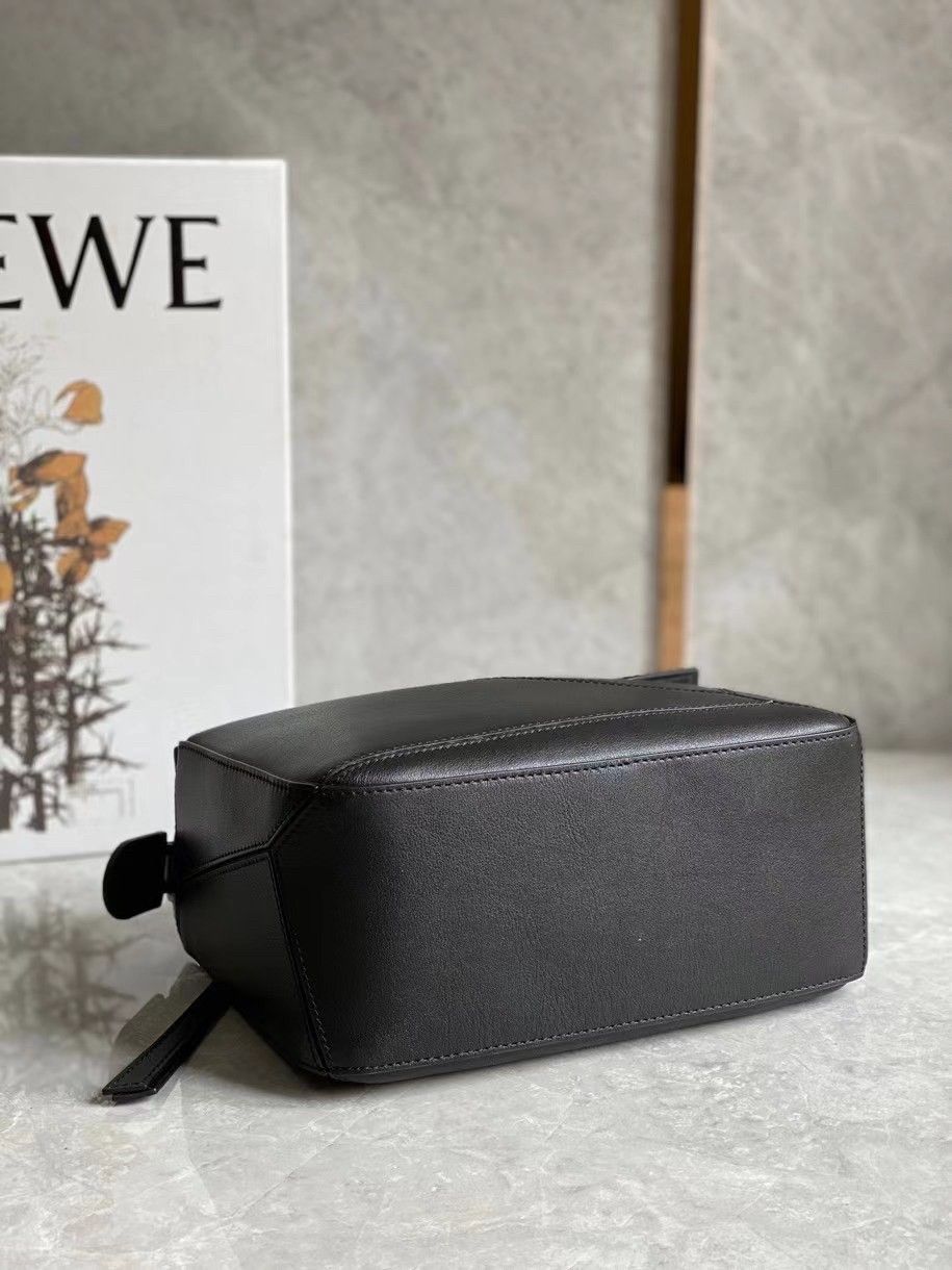 Loewe Puzzle Small Bag In Black Classic Calfskin