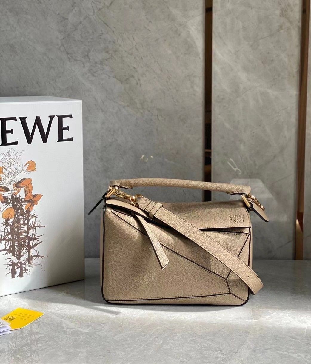 Loewe Puzzle Small Bag In Sandy Grained Calfskin