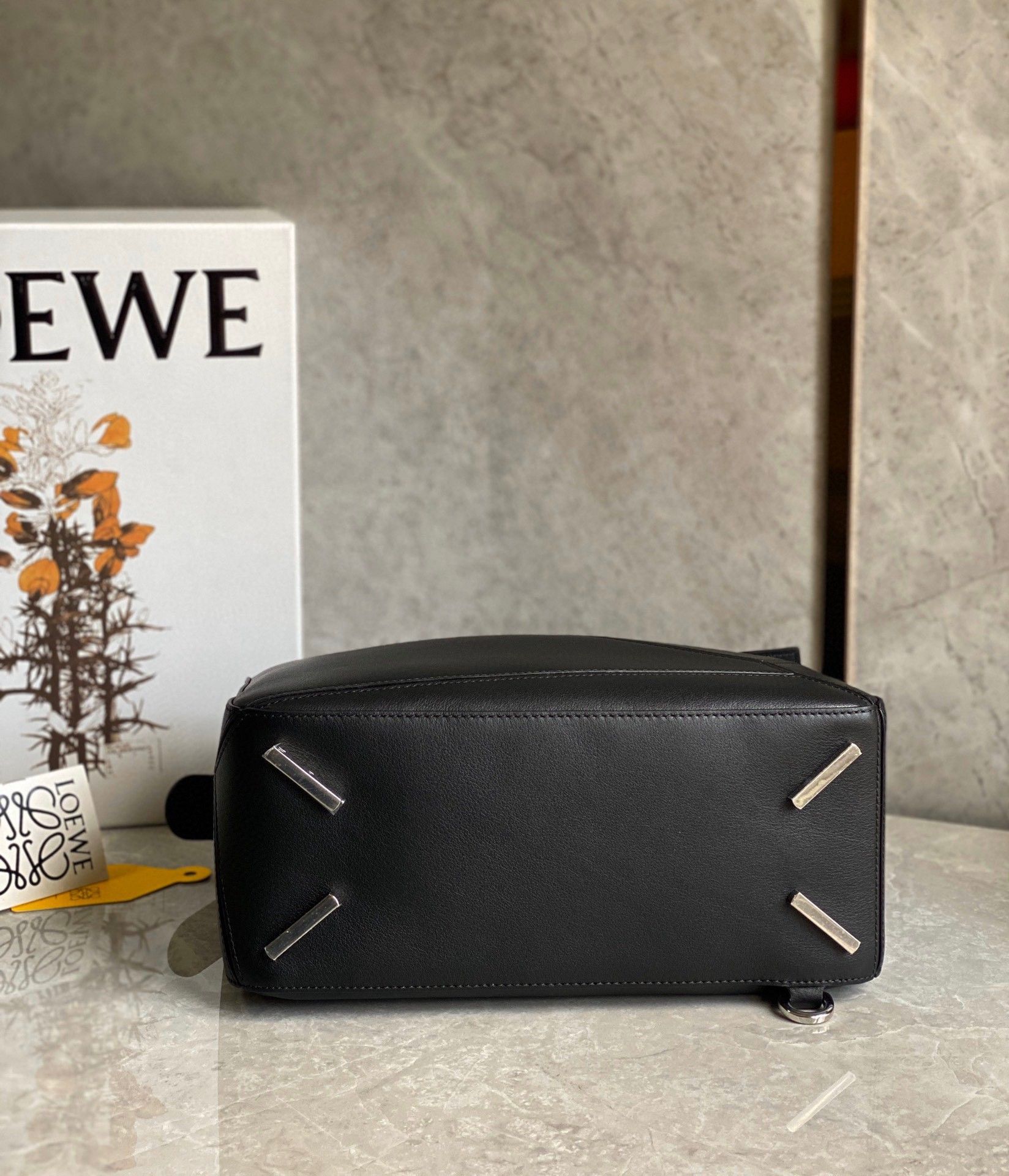 Loewe Puzzle Medium Bag In Black Classic Calfskin