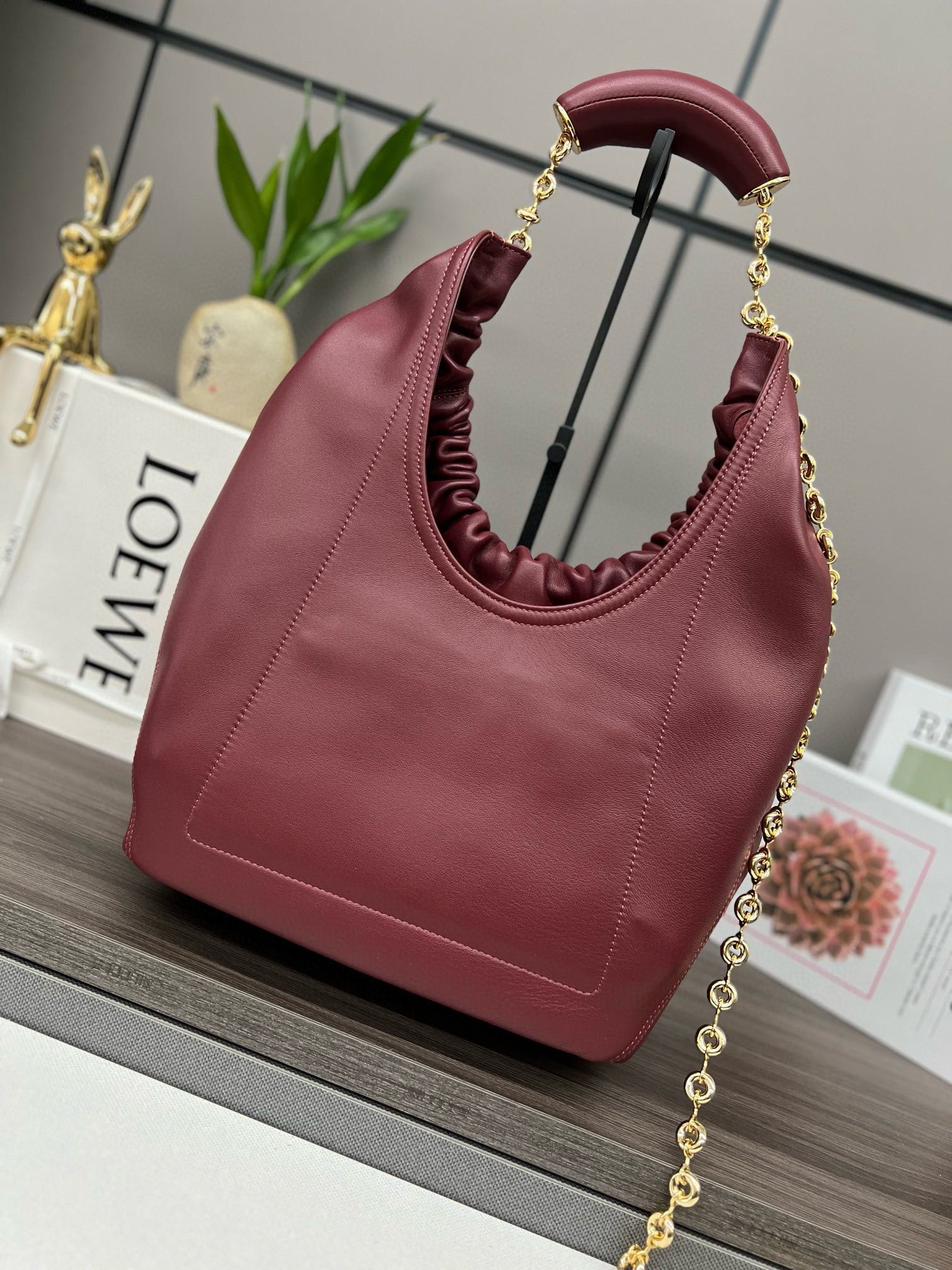 Loewe Medium Squeeze Bag in Bordeaux Nappa Lambskin