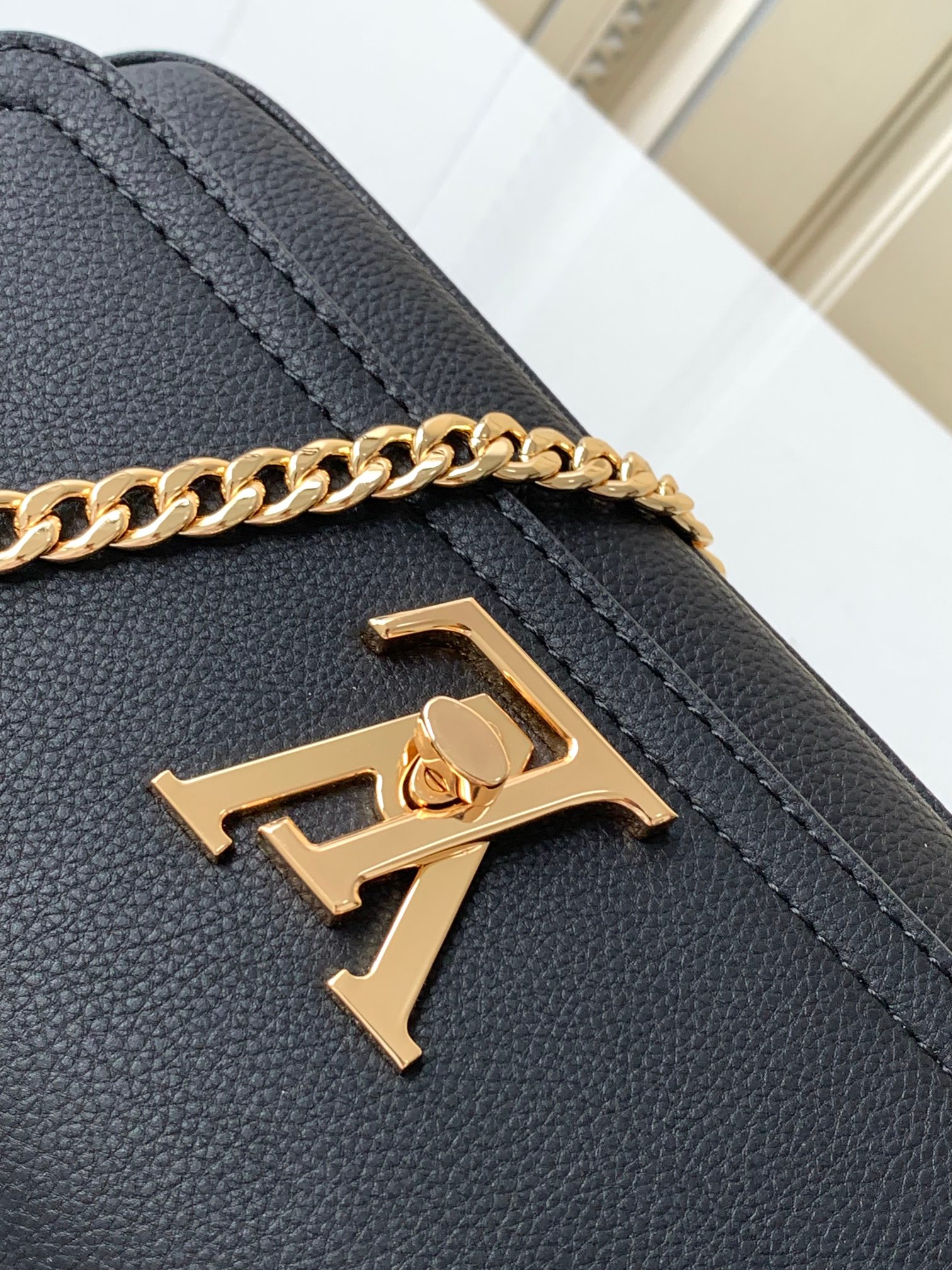 Louis Vuitton LockMe Chain Bag East West Lockme Leather Women's Handbags M22303