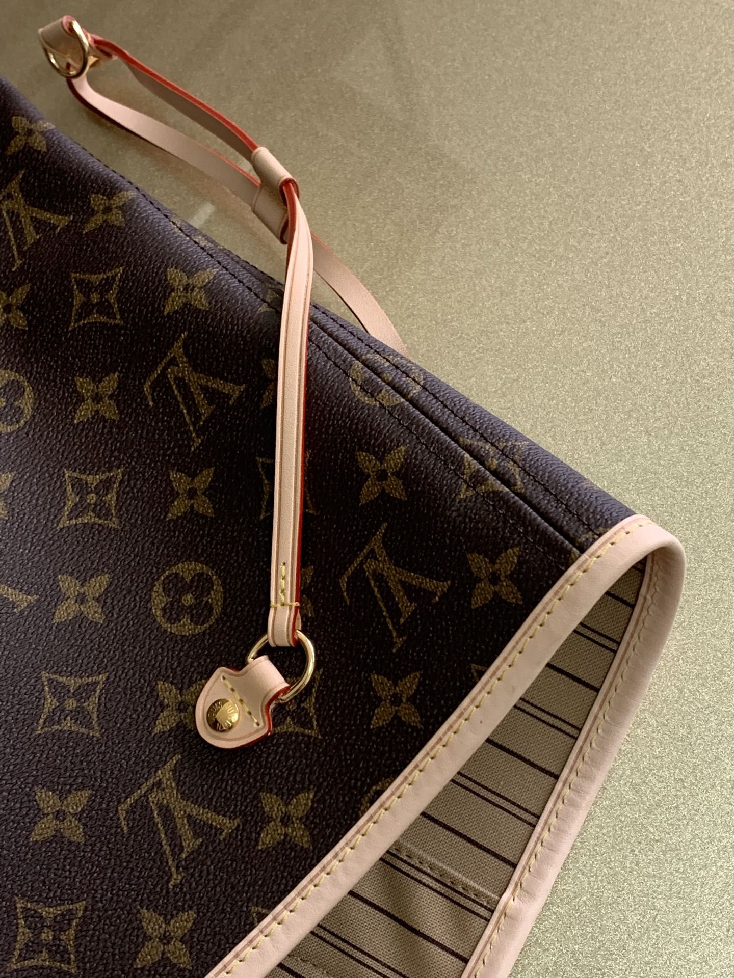 Louis Vuitton Neverfull GM Monogram Canvas Women's Handbags M40990